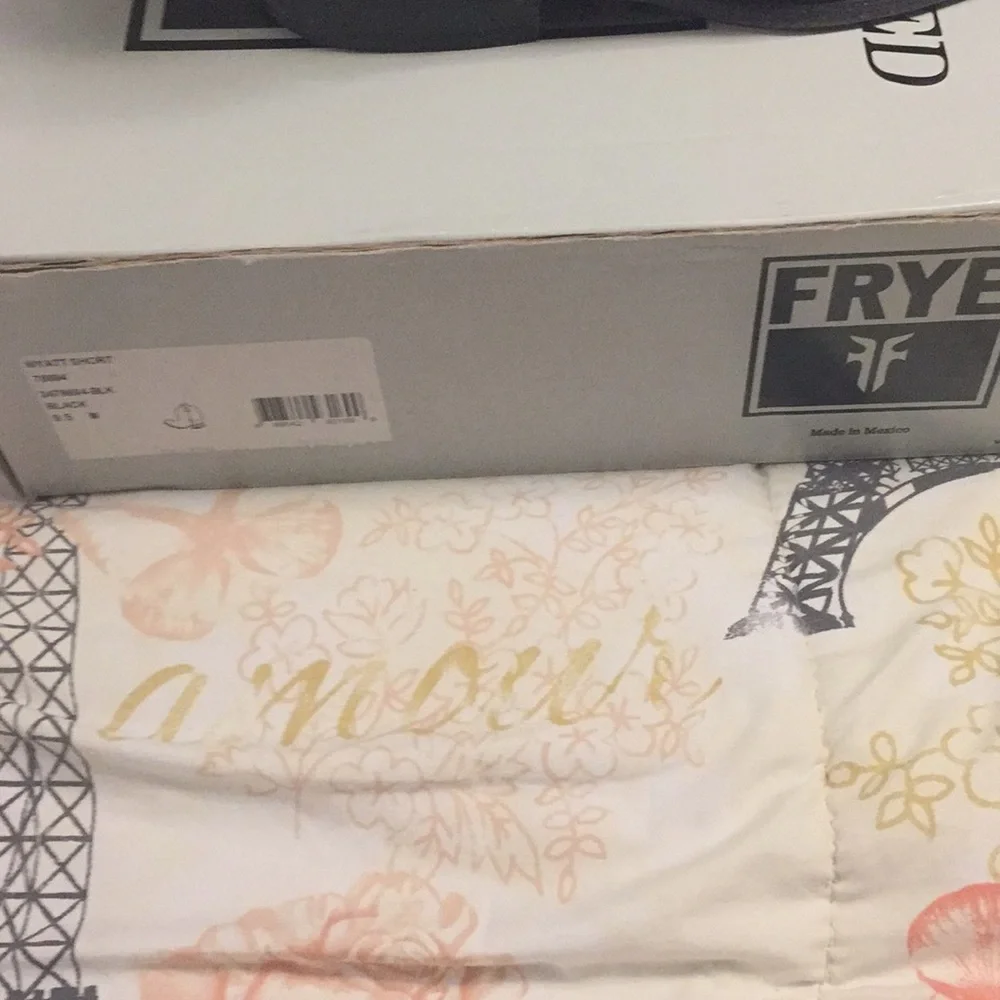 Black Frye Pullon short Leather Boots - Picture 7 of 8